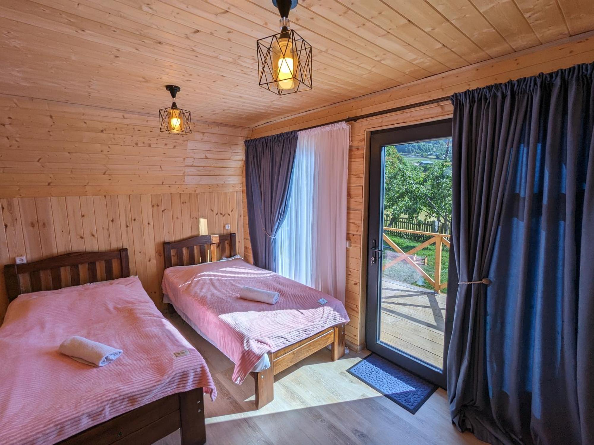 Guest House In Zhabeshi Lali Bagian luar foto