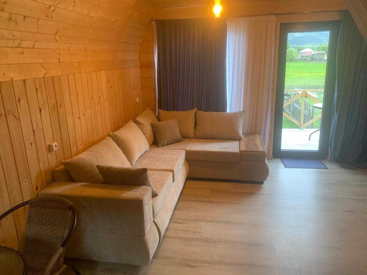 Guest House In Zhabeshi Lali Bagian luar foto